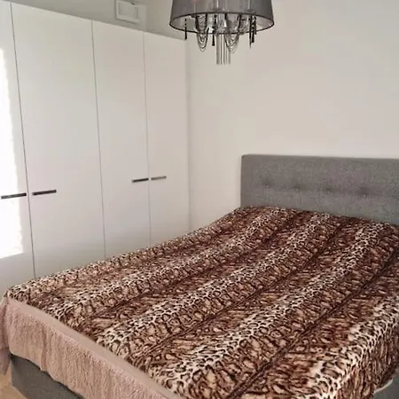 Modern And Cozy Nearby Metro Station Apartment Espoo