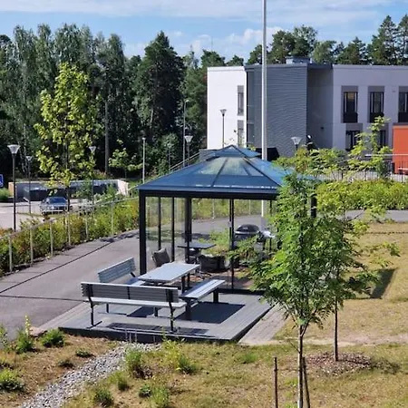 Modern And Cozy Nearby Metro Station Espoo